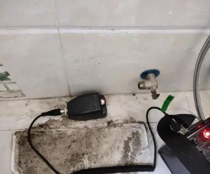 克拉玛依屋顶漏水维修公司分享下卫生间漏水的危害及解决方法